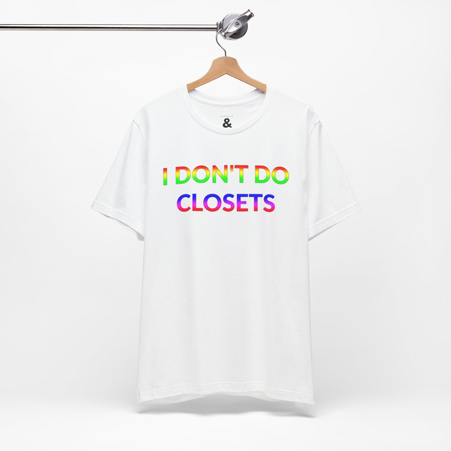Unisex Jersey Short Sleeve Tee - I Don't Do Closets in Cloud (L)